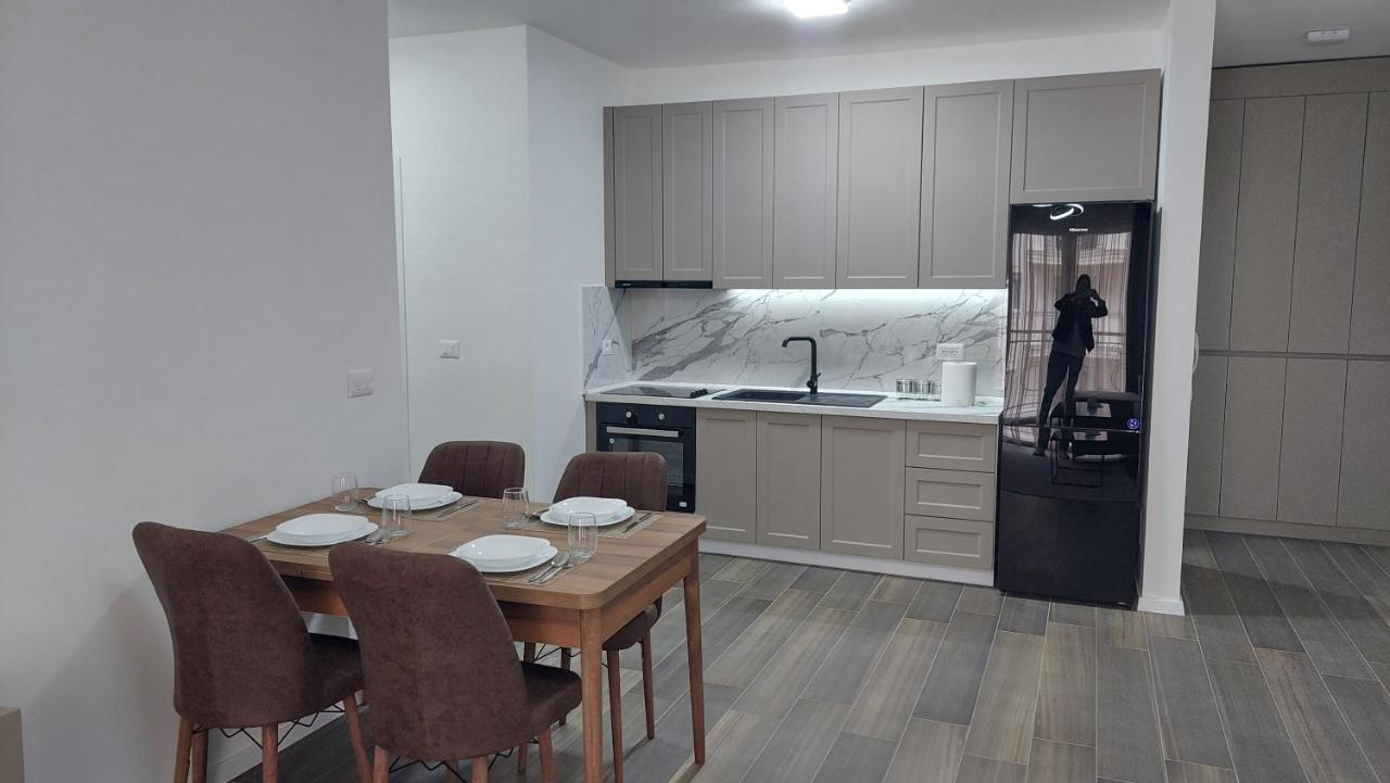 Amelja'S Apartment Шкодер Екстер'єр фото
